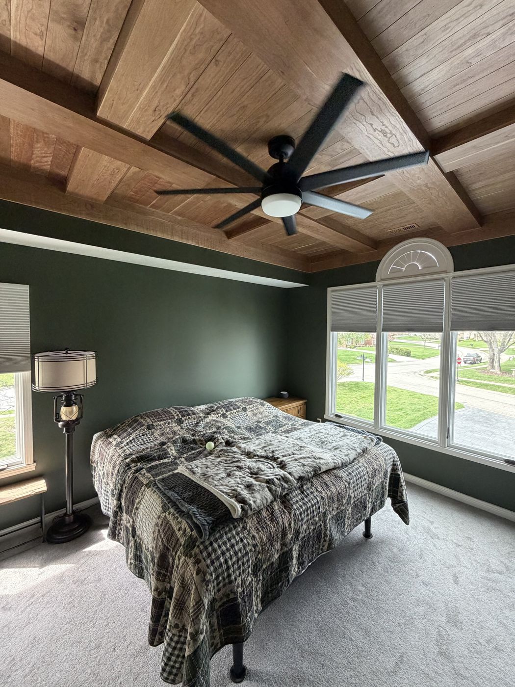 Ceiling fan installed by Wood & Wire in a bedroom
